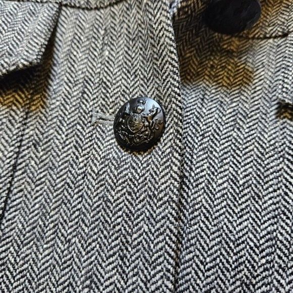 Veronica  Beard Burke Herringbone Cropped Jacket 100% Wool 100% Faux Fur - Picture 16 of 16